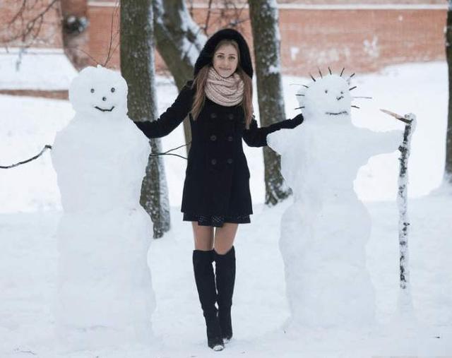 俄罗斯气温零下二三十度，为何女生还要穿裙子？和美丽没啥关系