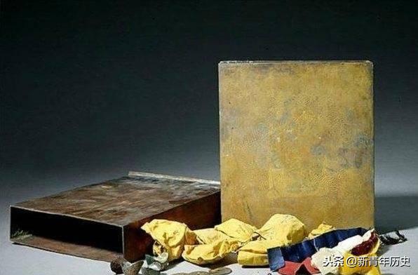 重修天安门时，意外发现一个盒子，是百年前的“镇楼之宝”