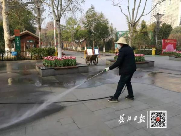 武汉每天两次集中消毒进展如何？社区、超市、马路都是这样的