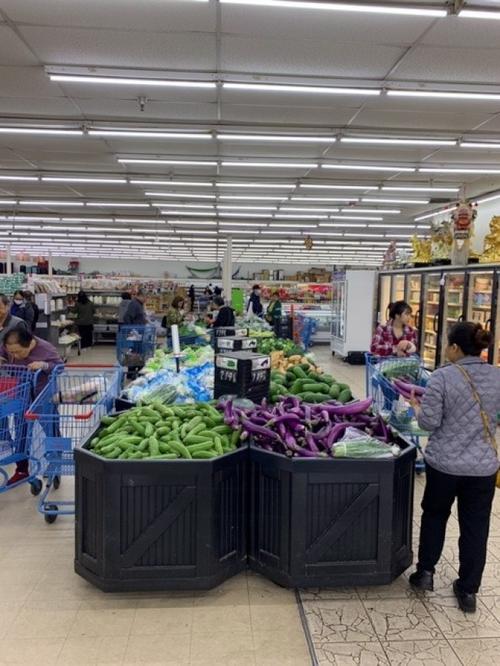 美国圣盖博一华人超市收银员确诊？经理：谣言